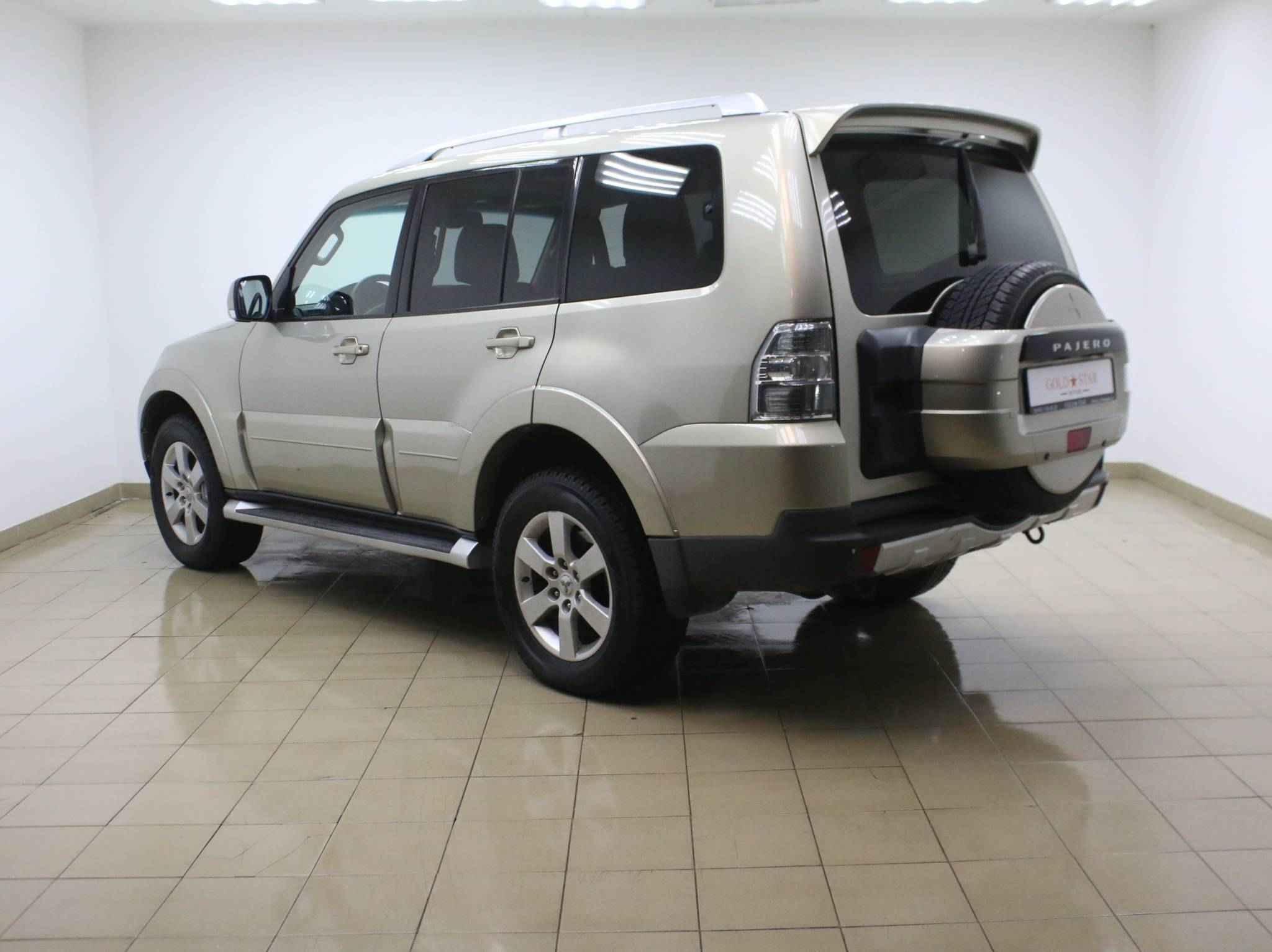 Mitsubishi Pajero, IV