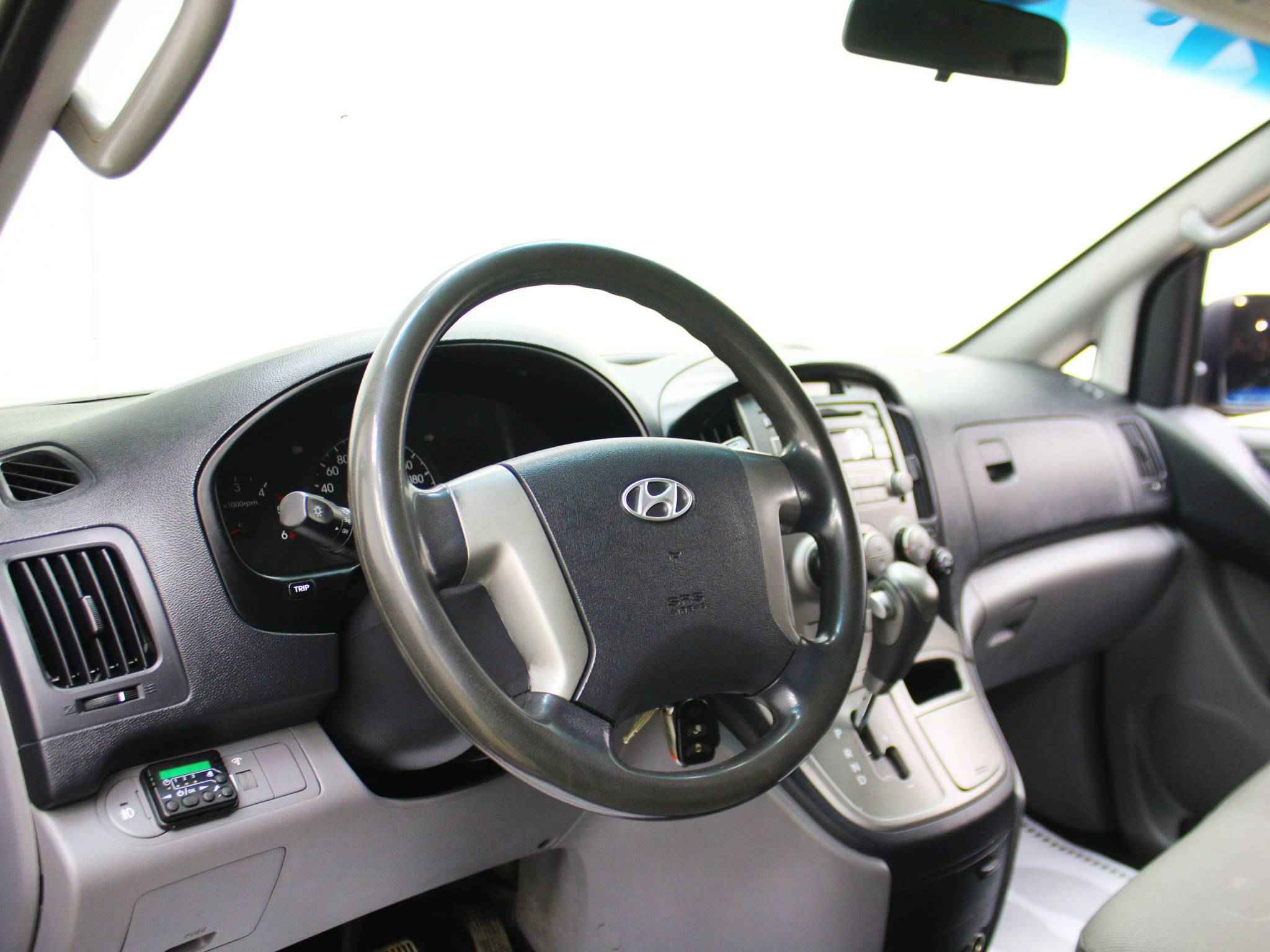Hyundai Grand Starex, I