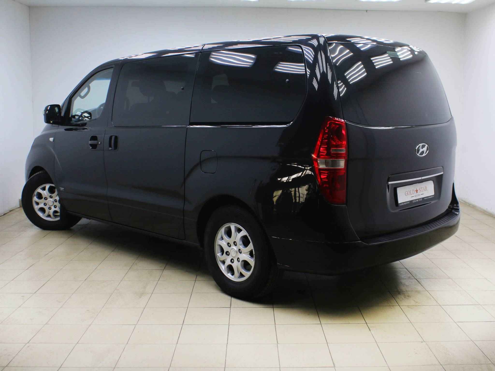 Hyundai Grand Starex, I