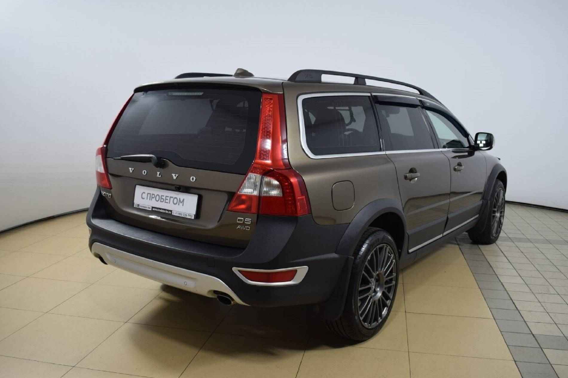 Volvo XC70, II