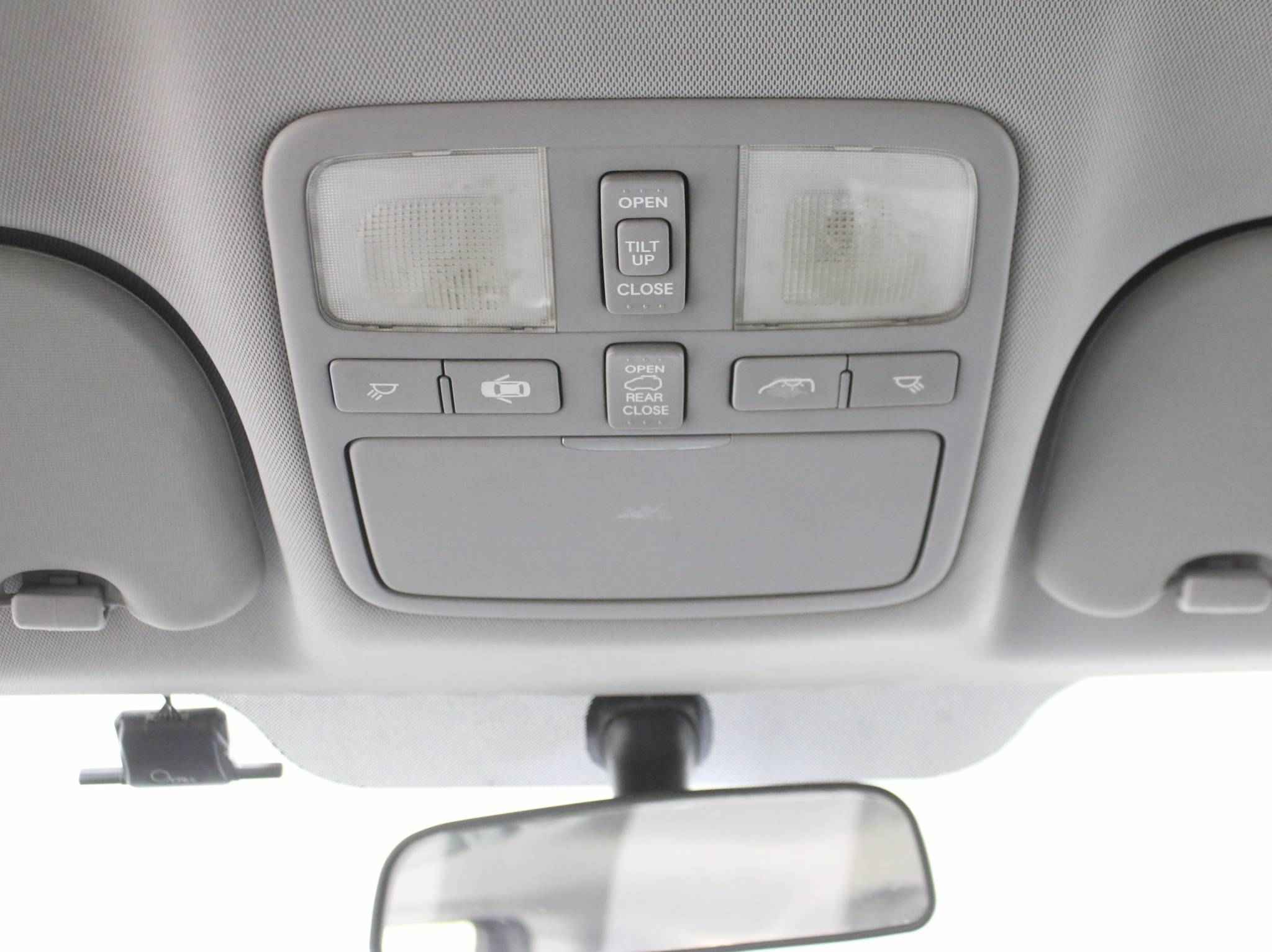 Hyundai Grand Starex, I