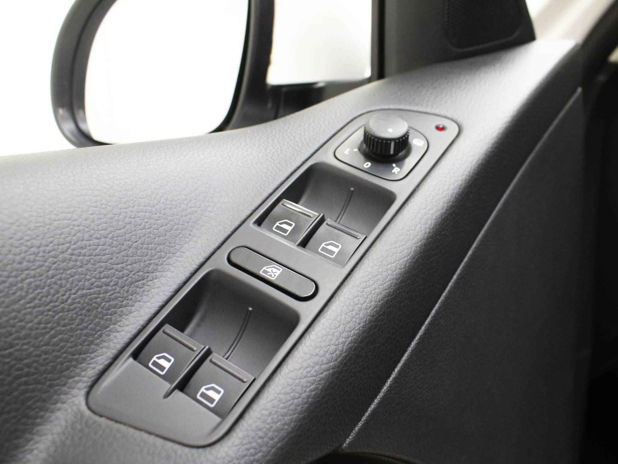 Volkswagen Tiguan, I