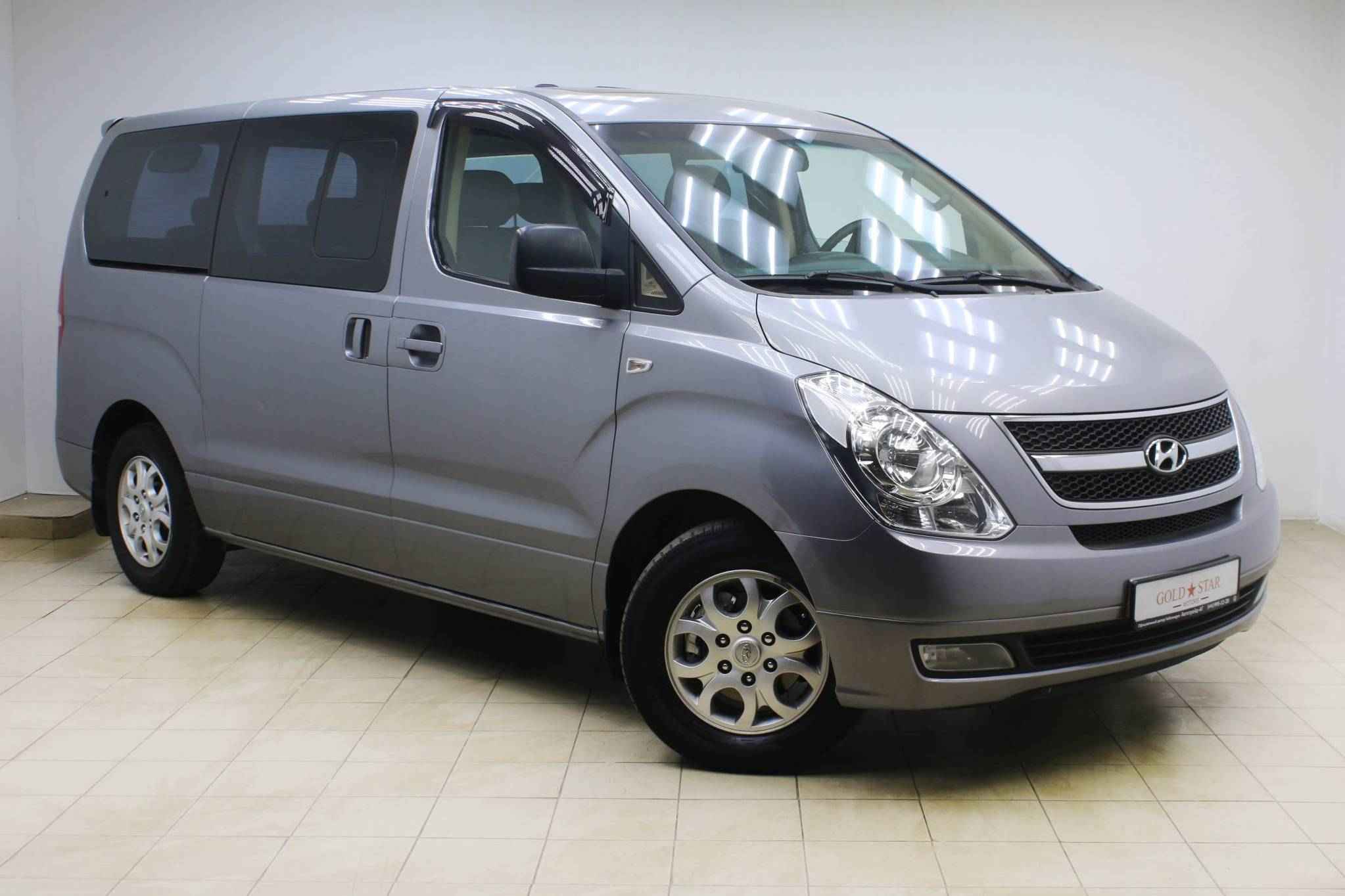 Hyundai Grand Starex, I