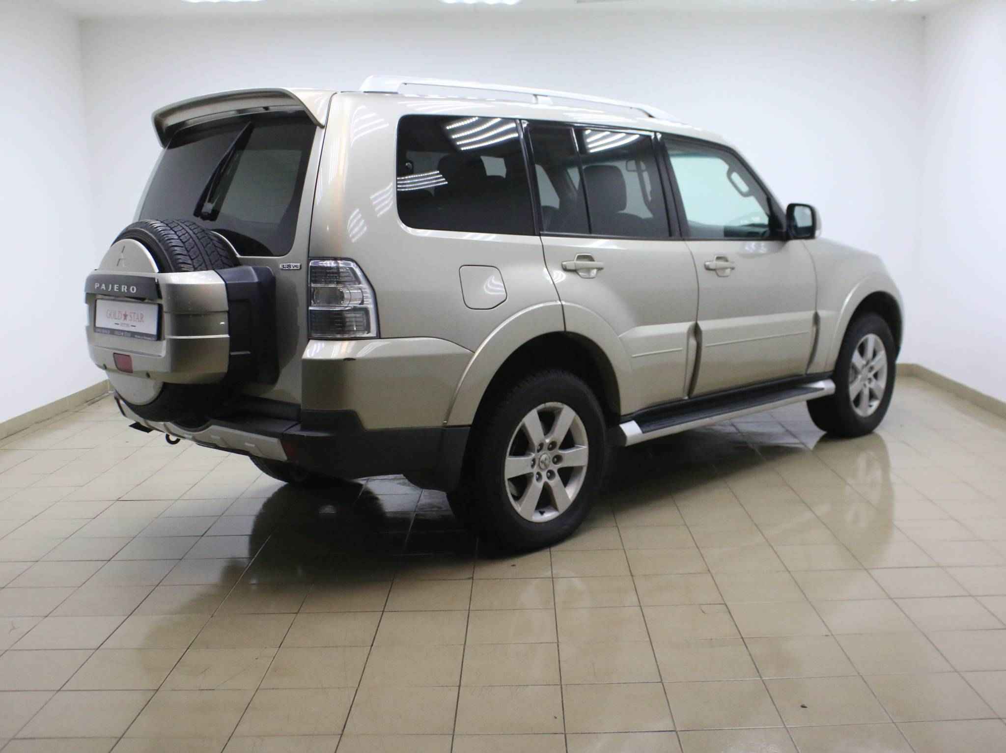 Mitsubishi Pajero, IV