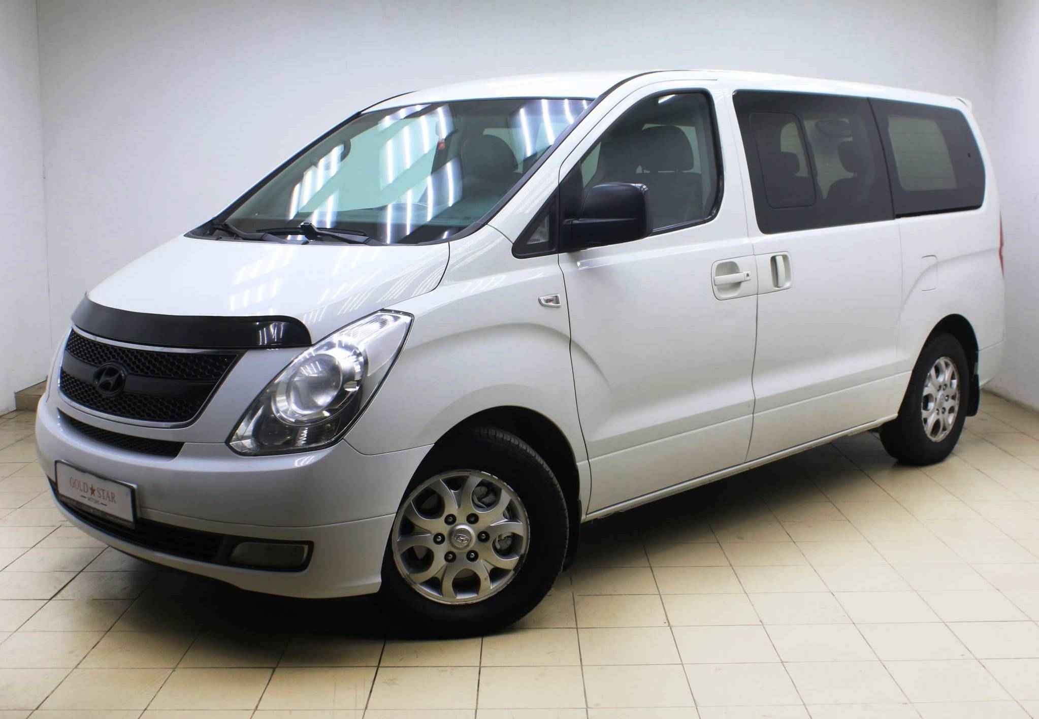 Hyundai Grand Starex, I