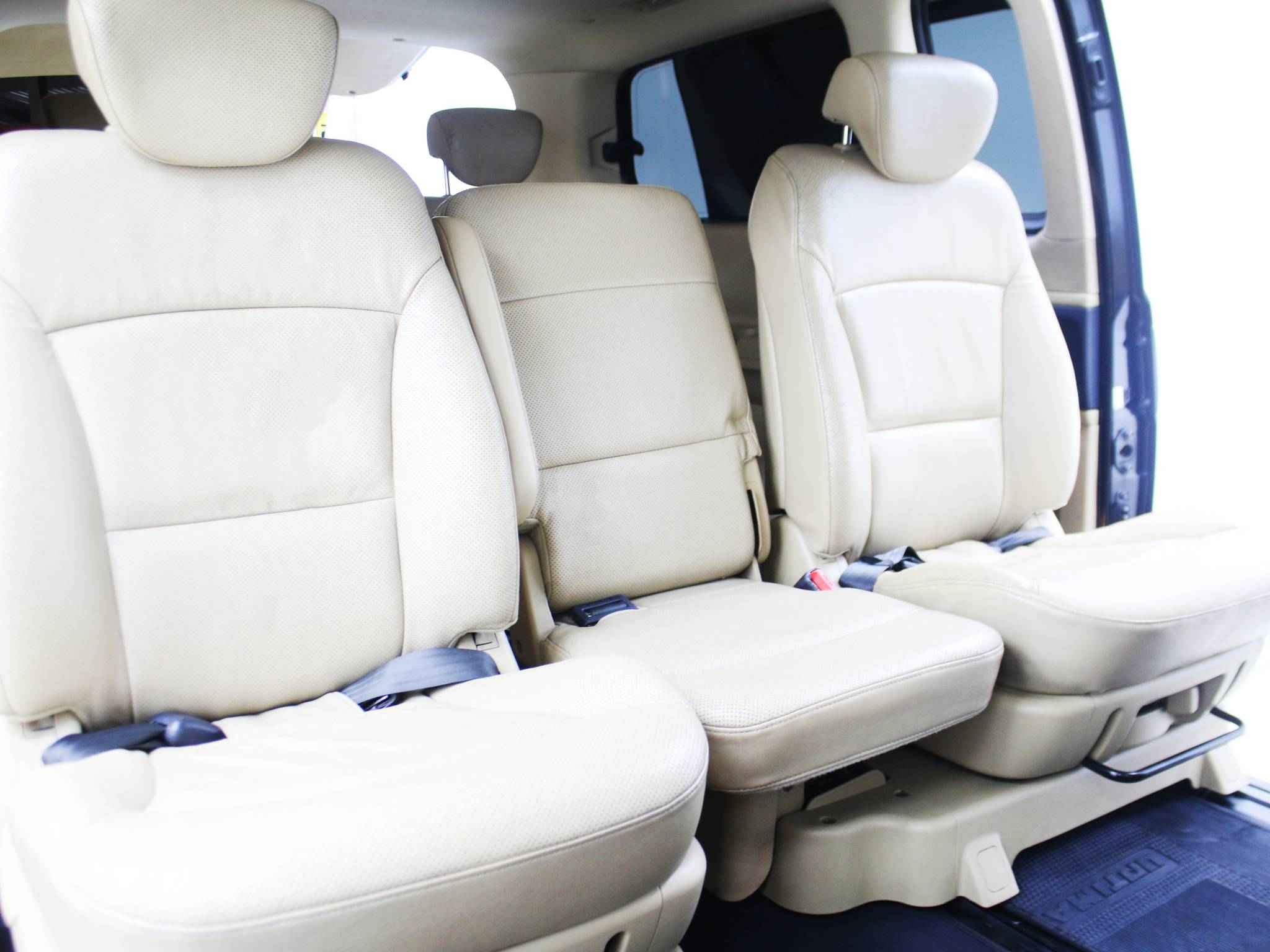 Hyundai Grand Starex, I