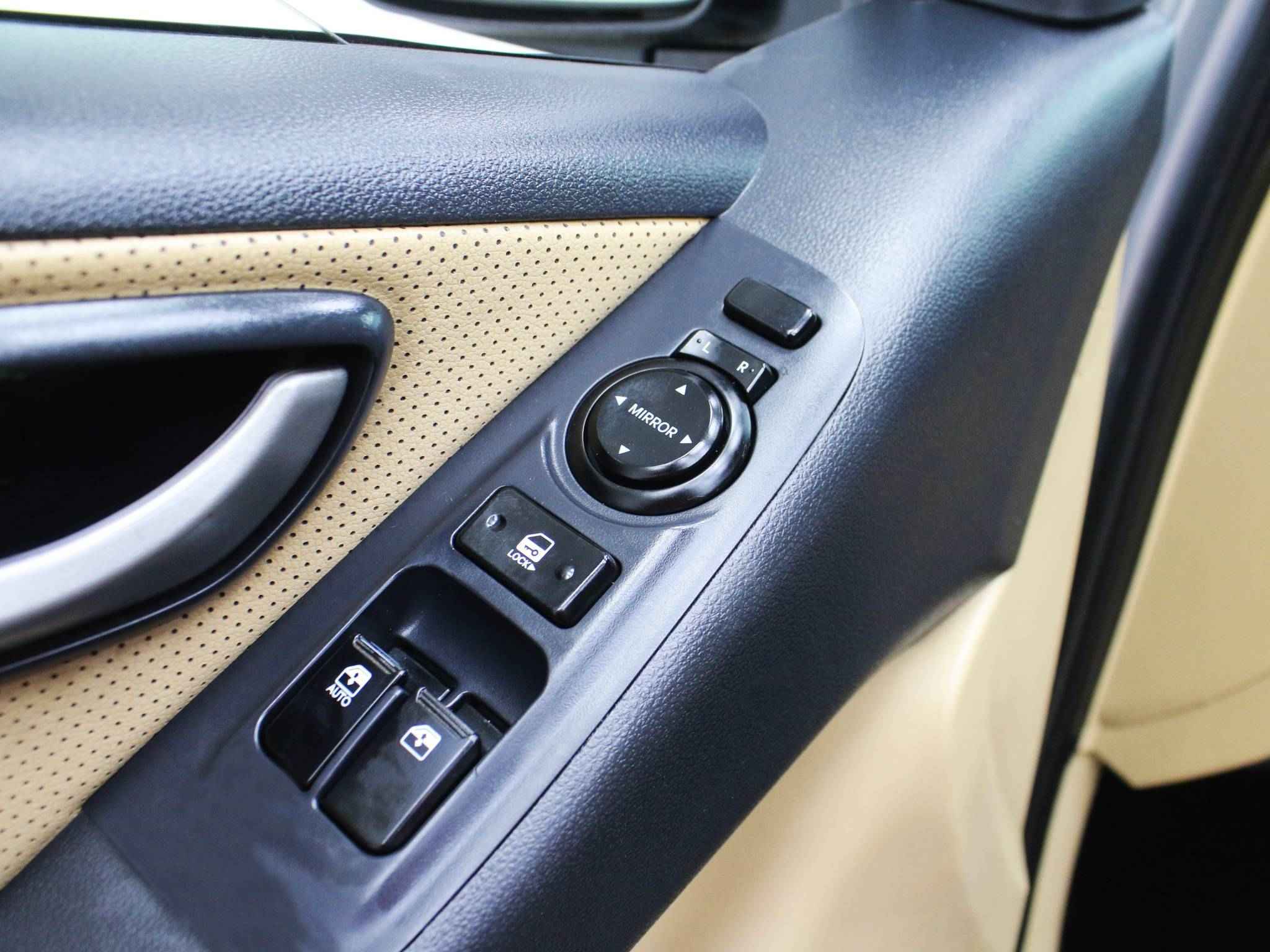 Hyundai Grand Starex, I