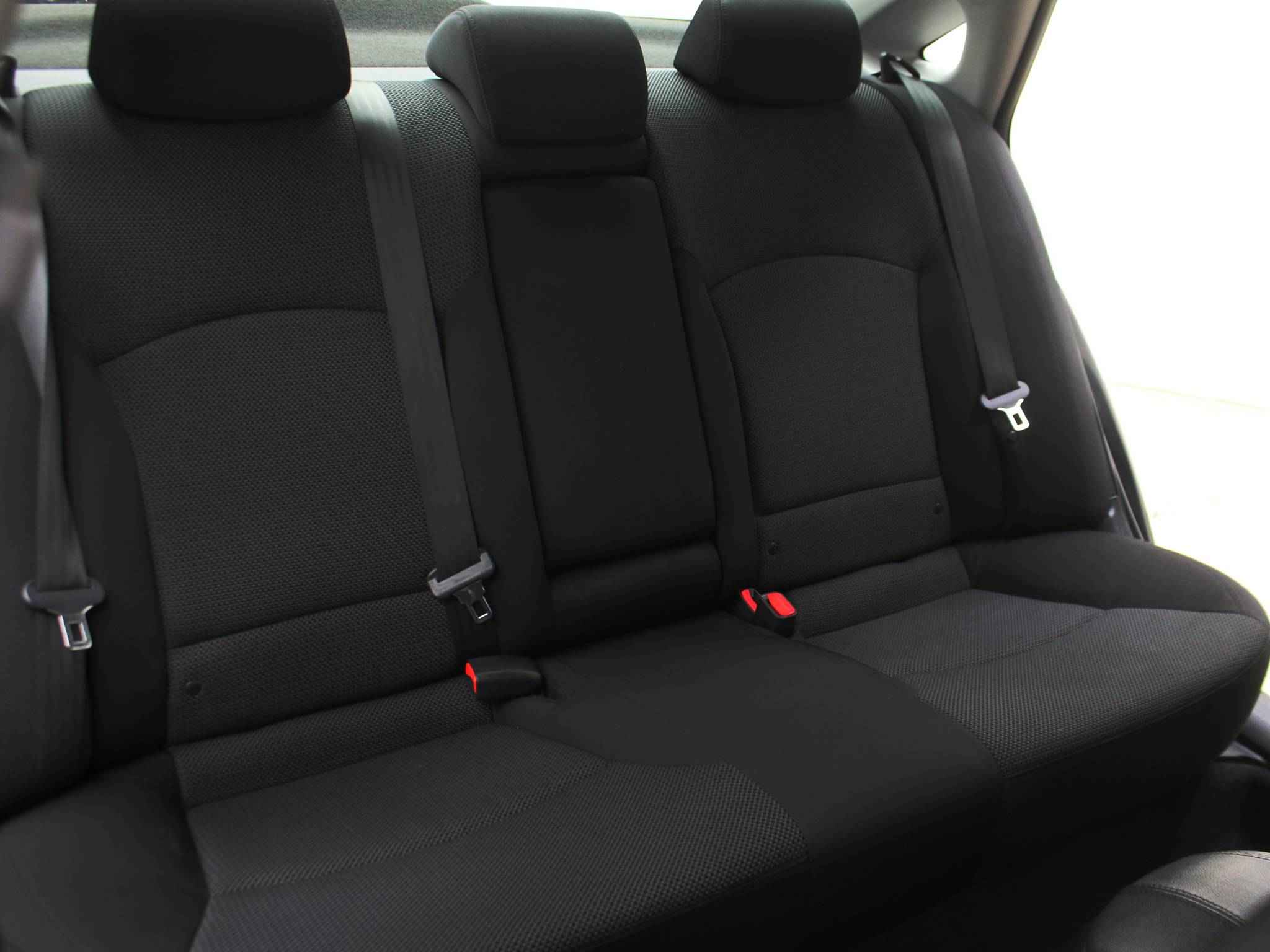 Hyundai Sonata, VI (YF)