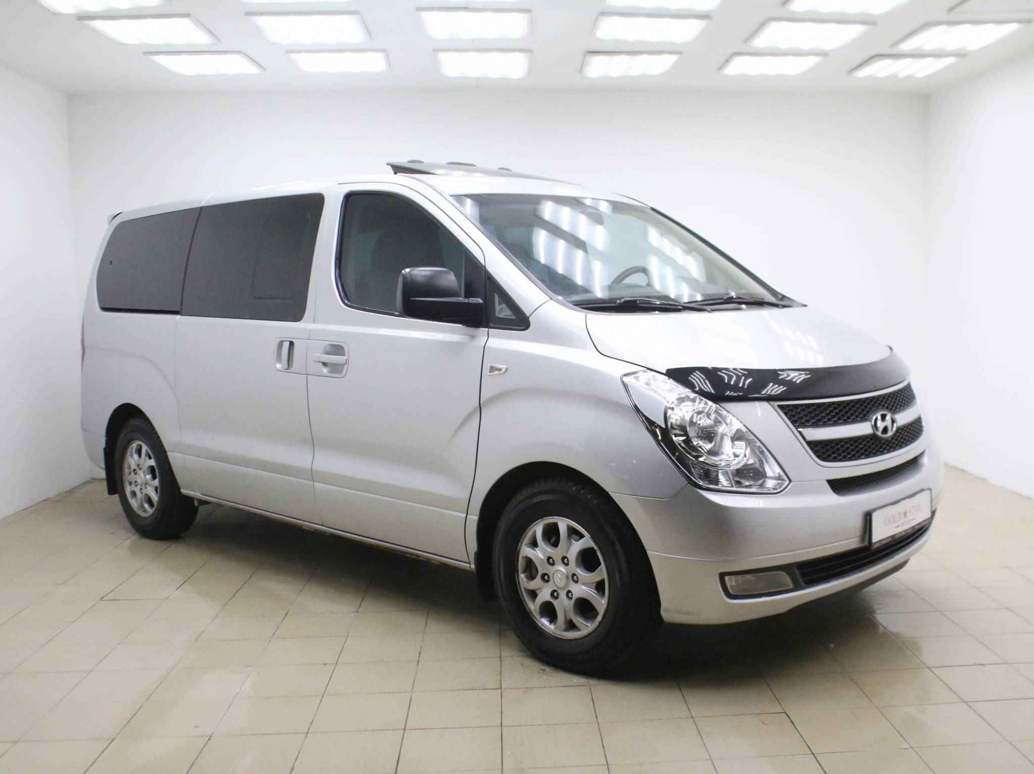 Hyundai Grand Starex, I
