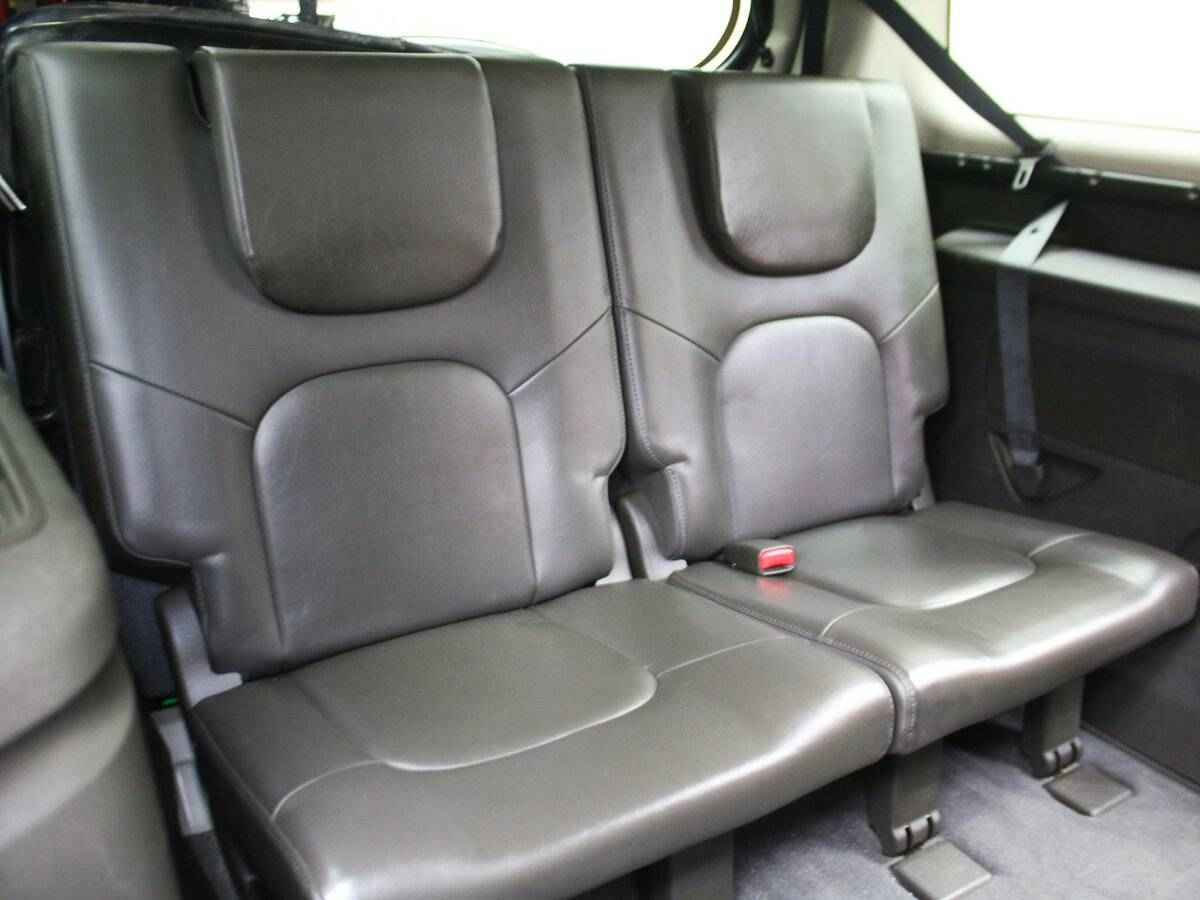 Nissan Pathfinder, III