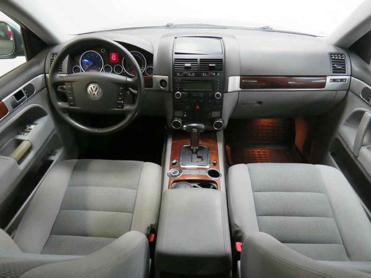 Volkswagen Touareg, I
