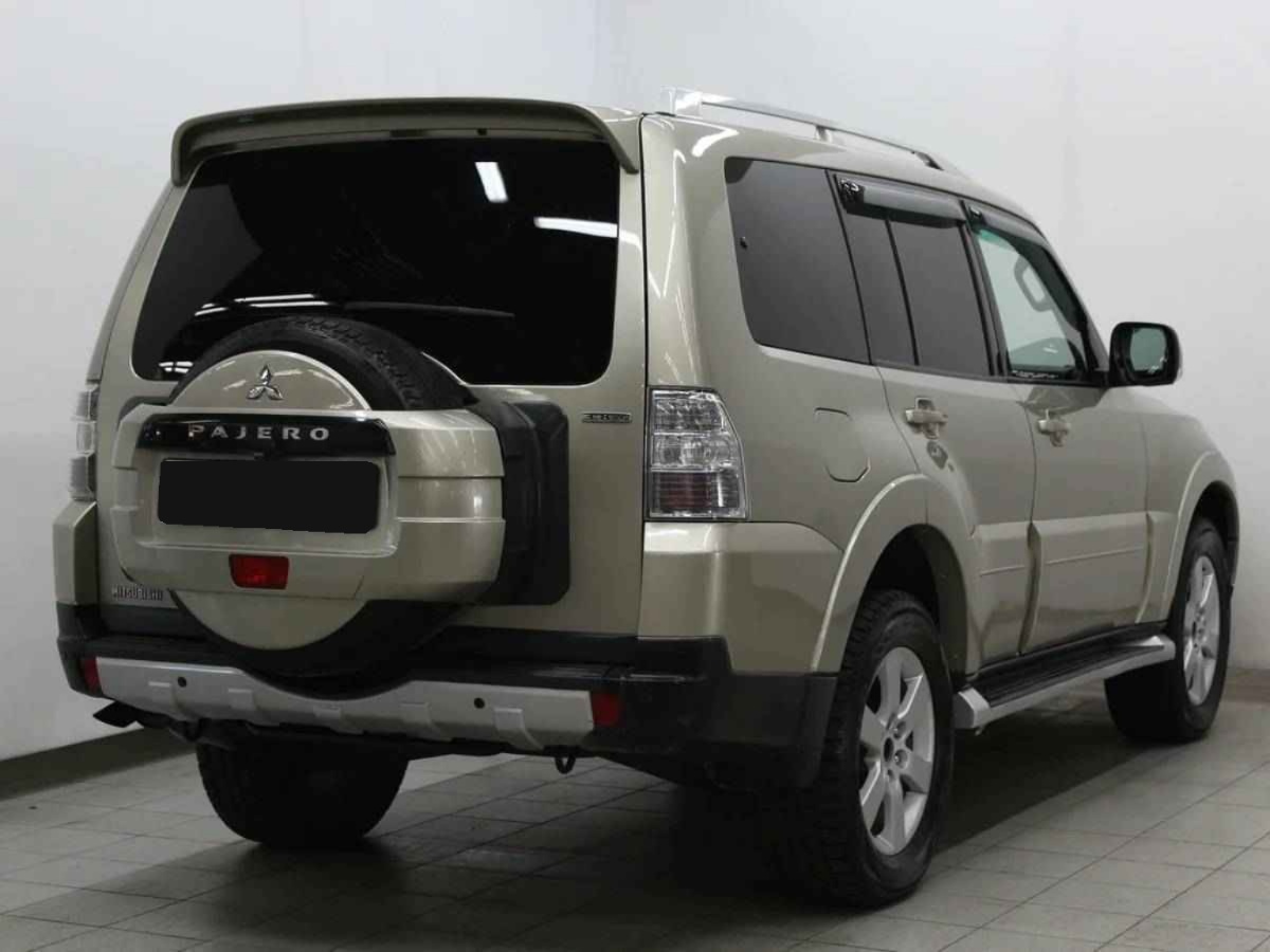 Mitsubishi Pajero, IV