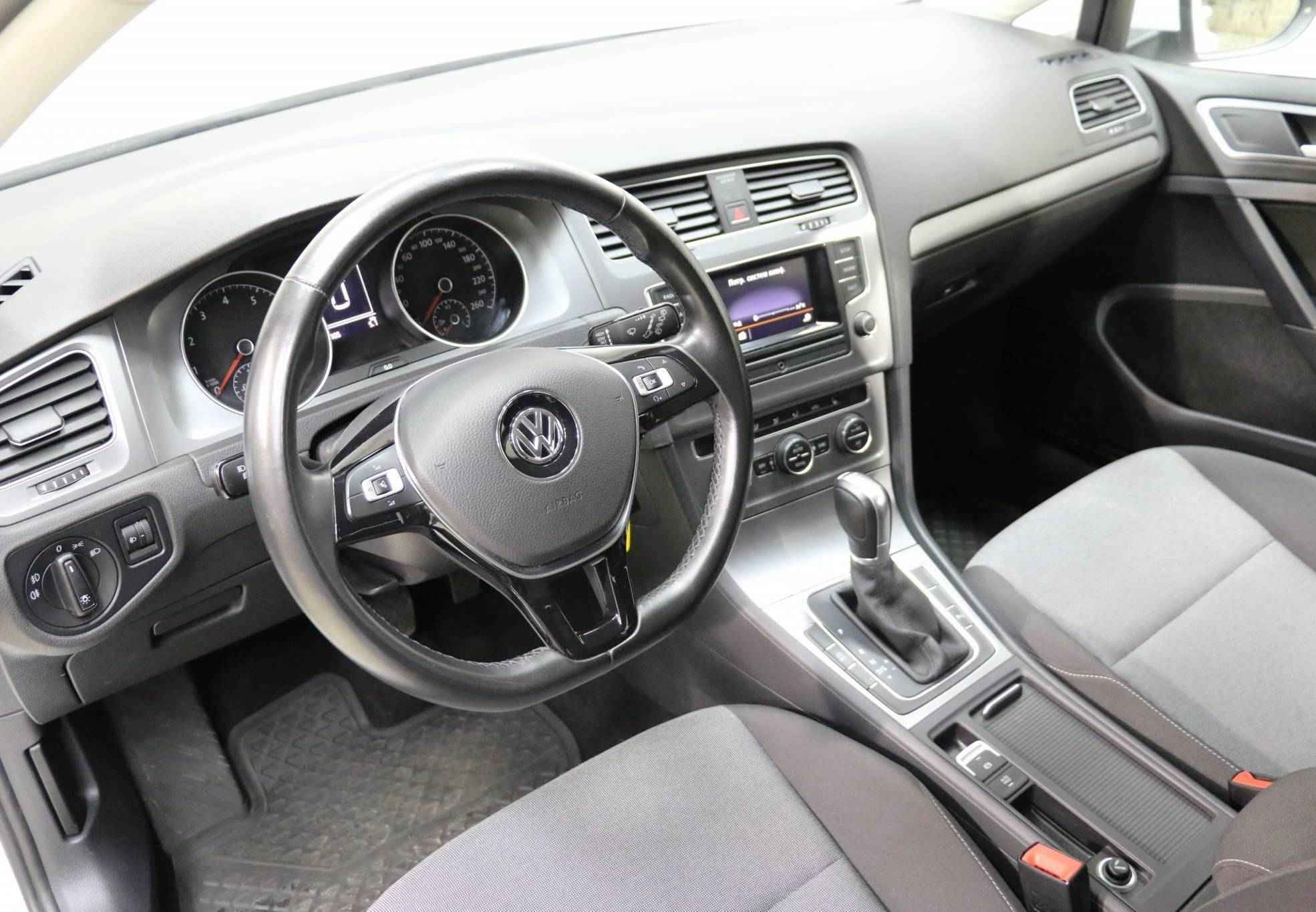 Volkswagen Golf, VII