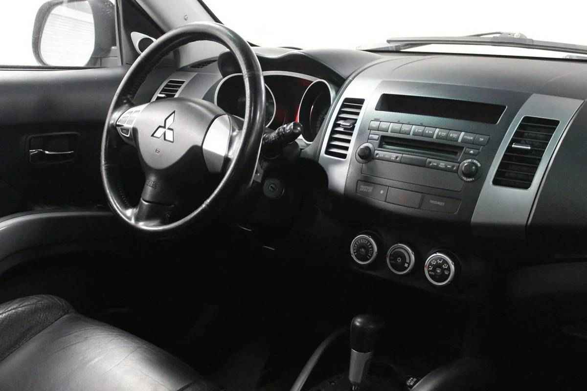 Mitsubishi Outlander, II