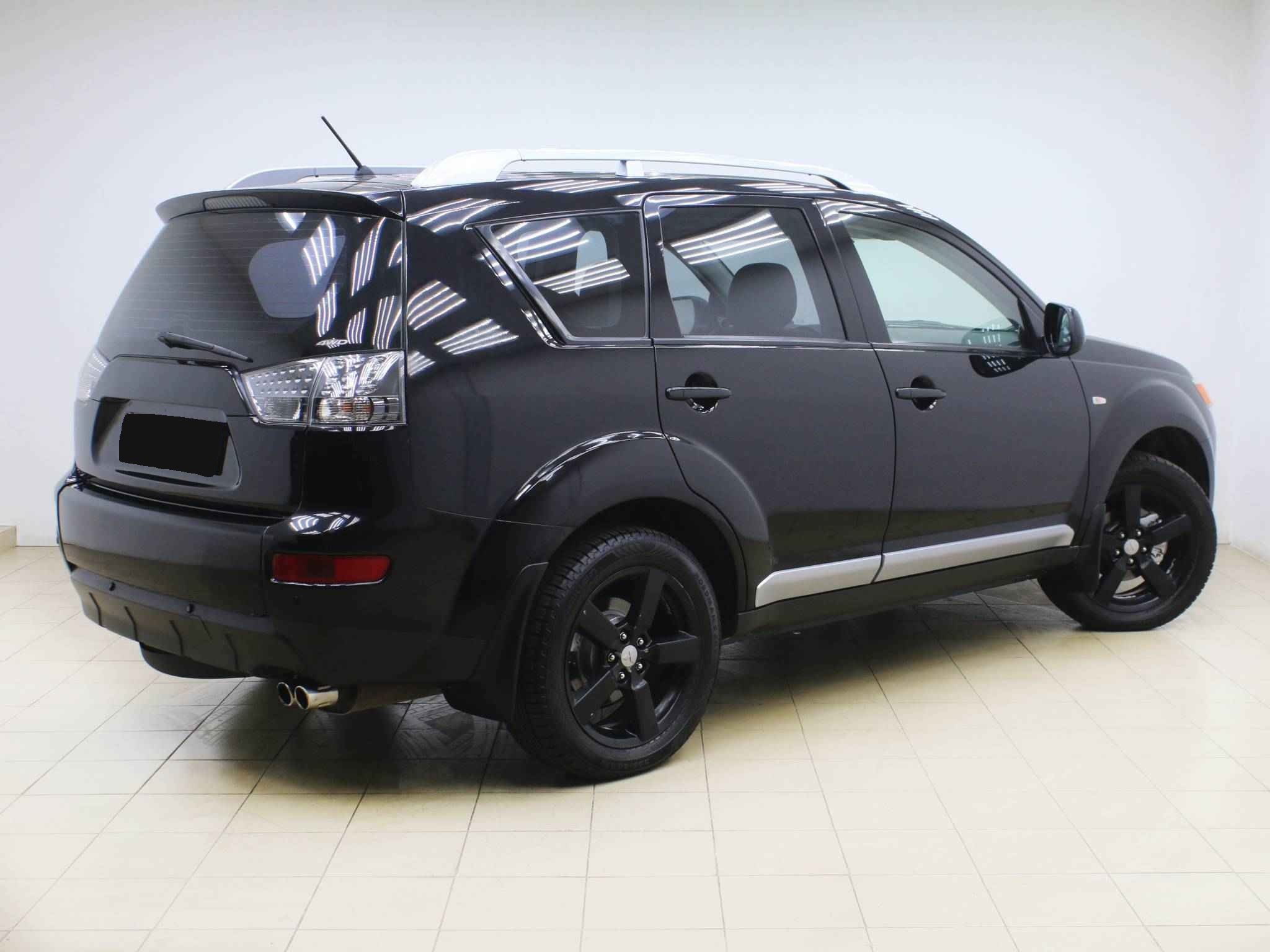 Mitsubishi Outlander, II