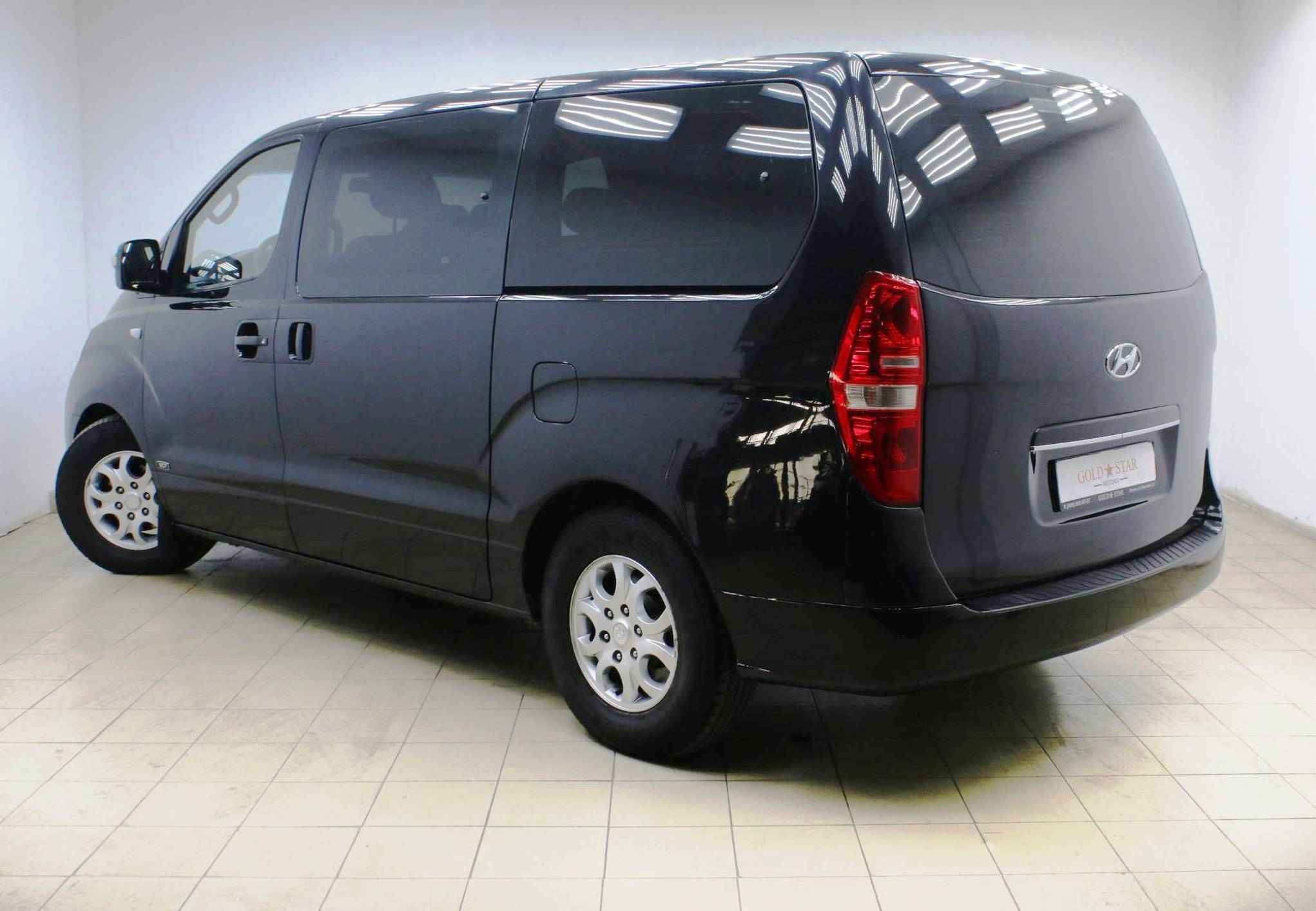 Hyundai Grand Starex, I