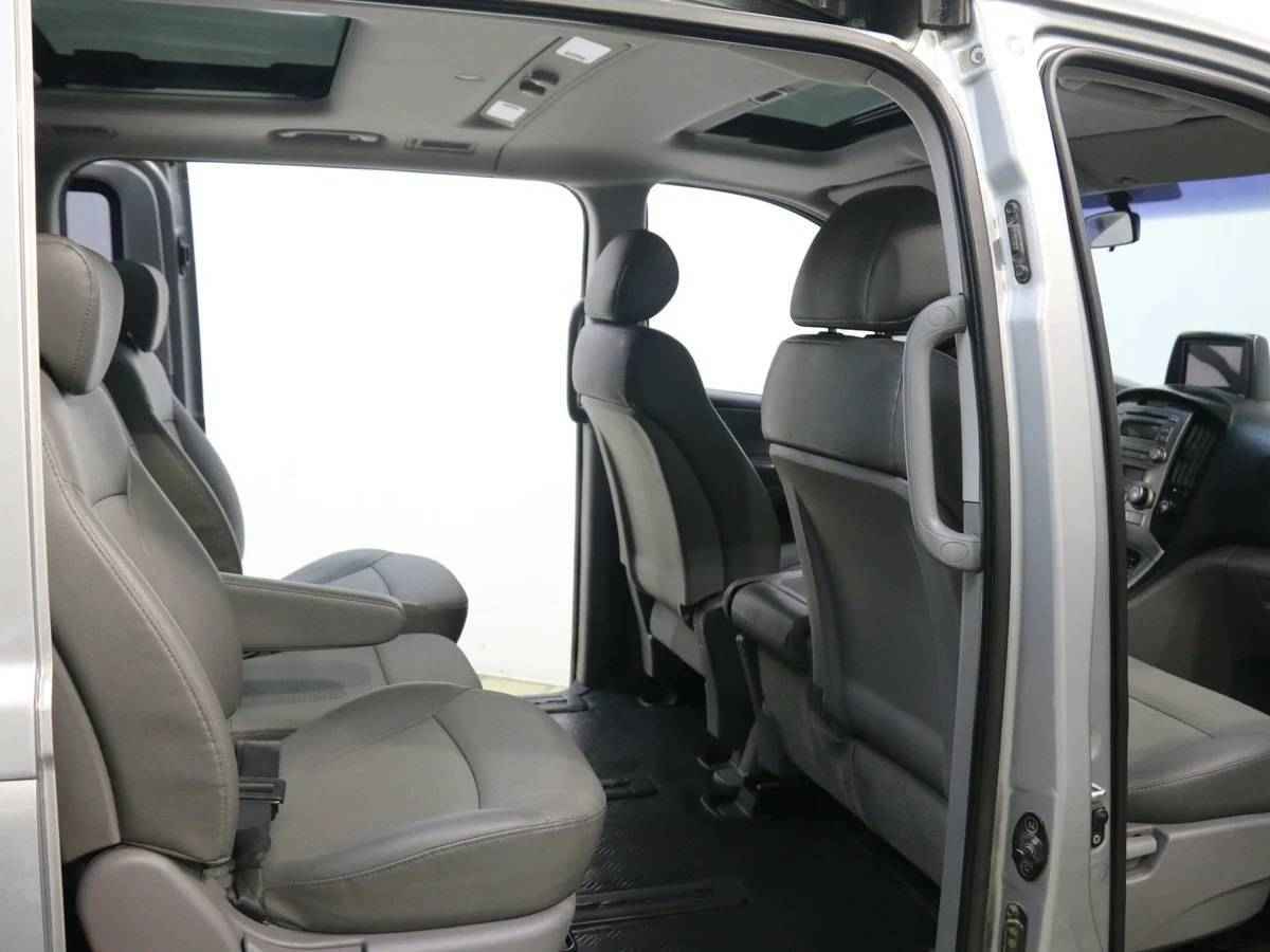 Hyundai Grand Starex, I