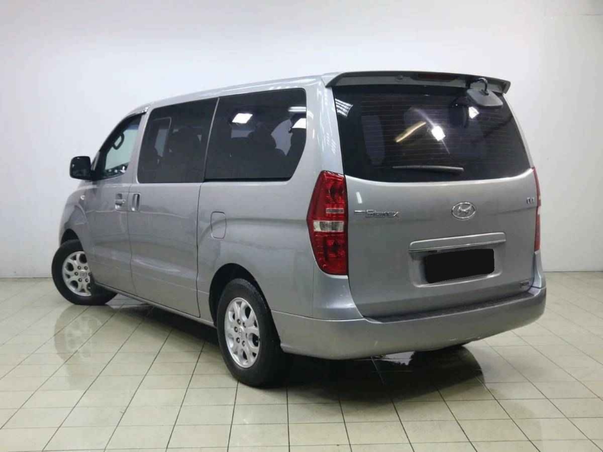 Hyundai Grand Starex, I