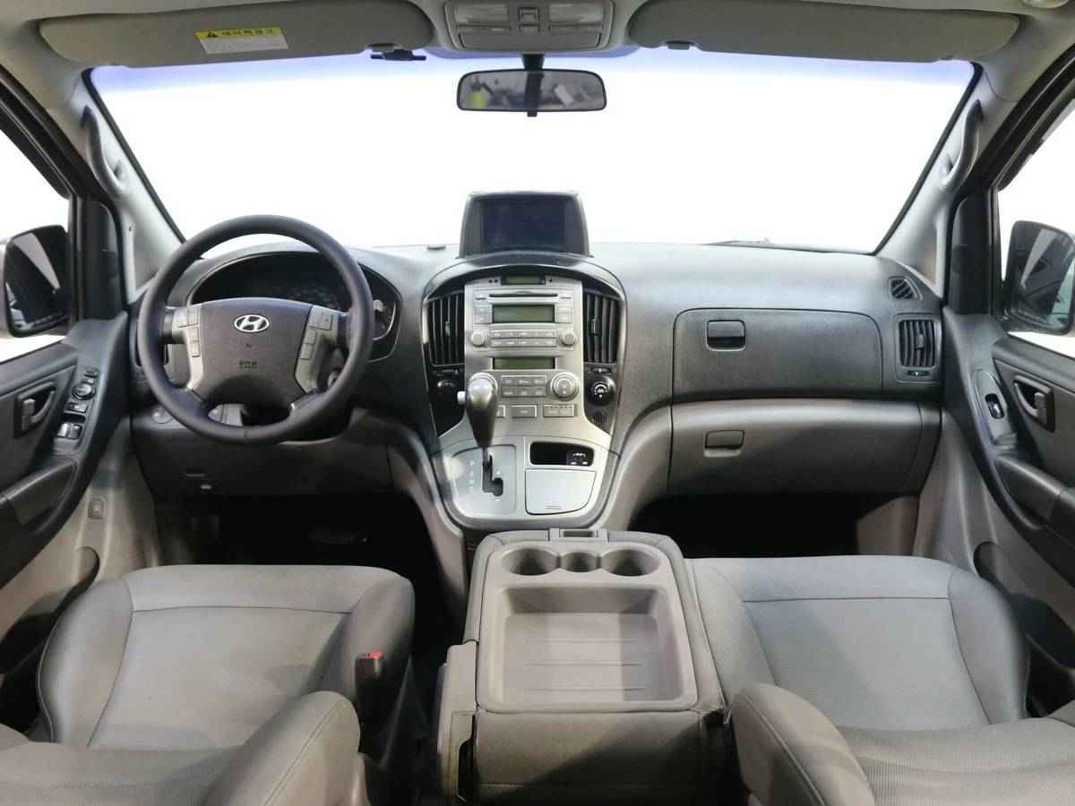 Hyundai Grand Starex, I