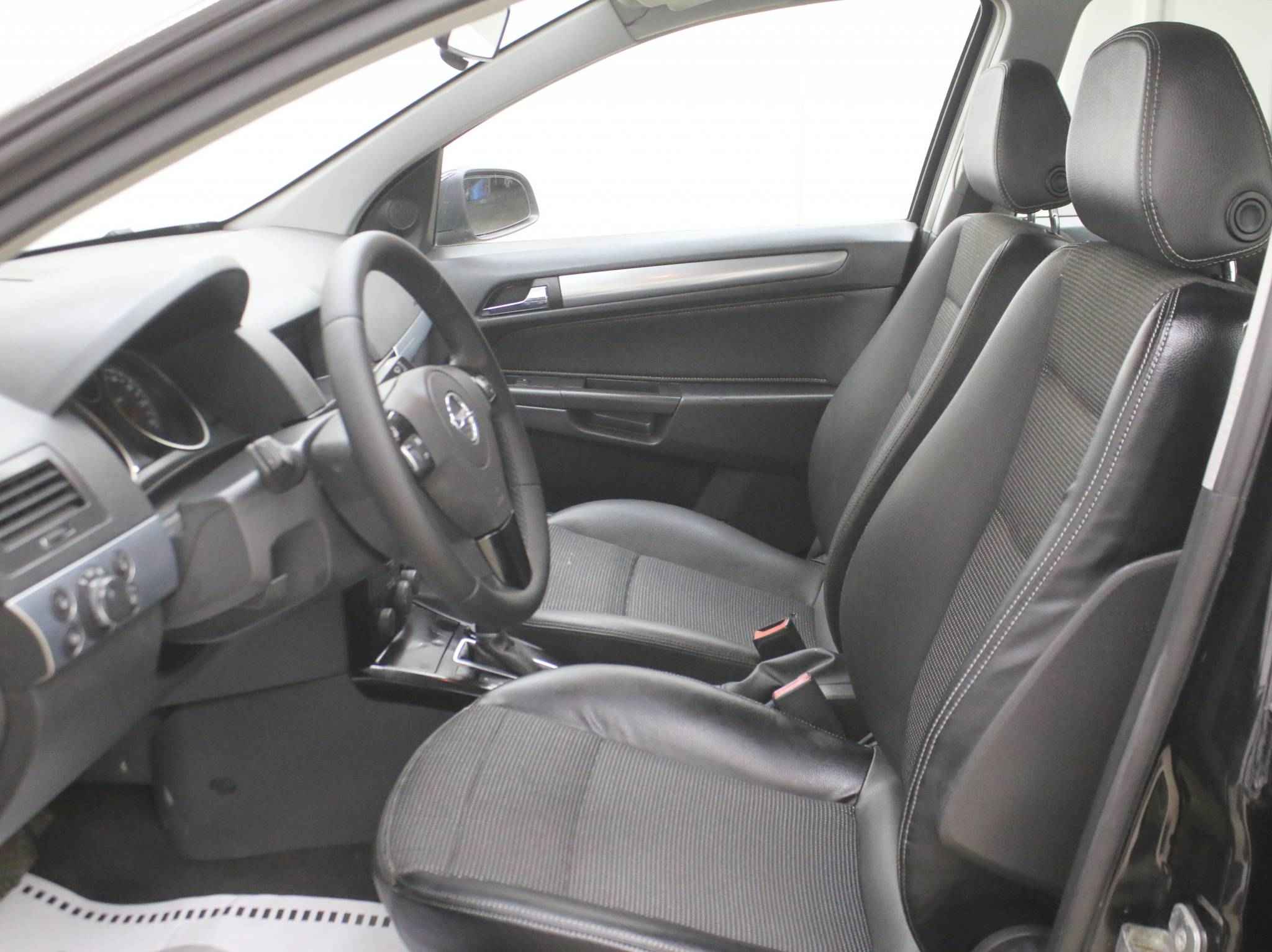 Opel Astra, H Рестайлинг