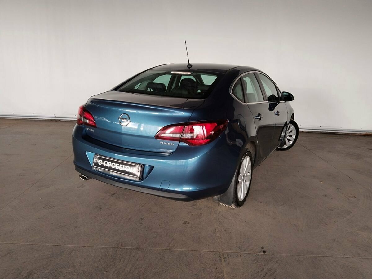 Opel Astra, 2013