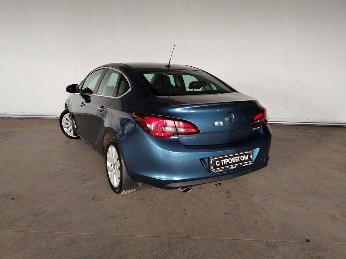 Opel Astra, 2013